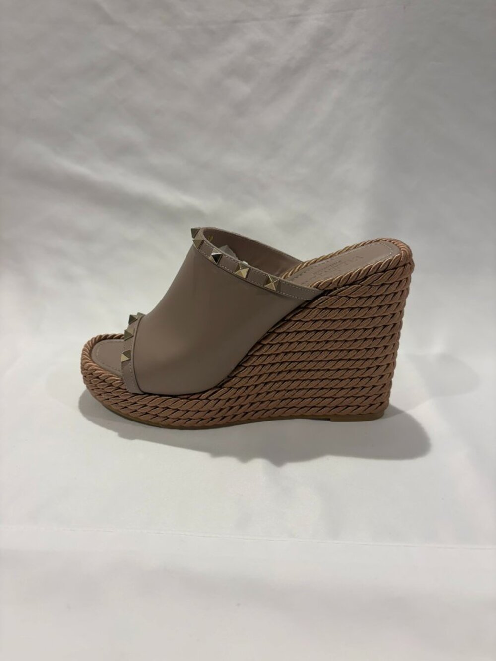 Valentino Garavani Gold Studded Leather Wedge Slide Rope Sandals Espadrille 9 - Picture 2 of 9